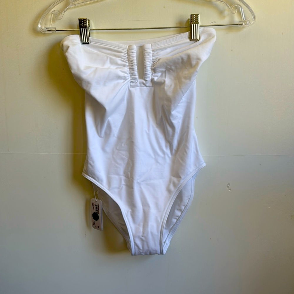 Women’s White Strapless One-Piece Swimsuit